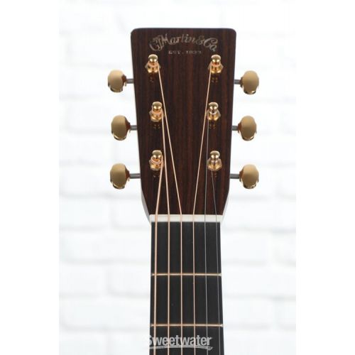  Martin D-28E Modern Deluxe Acoustic-electric Guitar - Natural