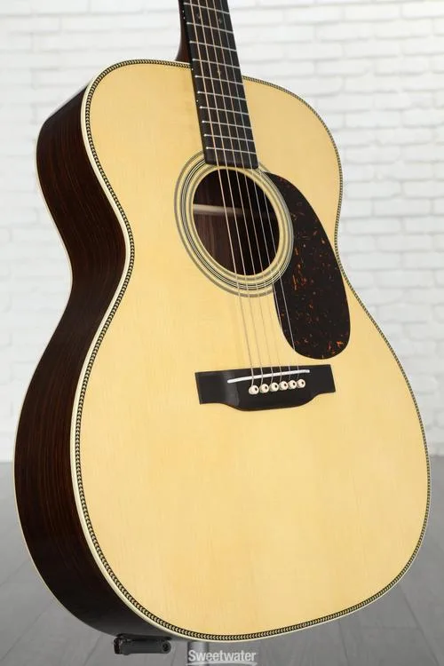 Martin Sweetwater Select 28 Style Herringbone 000 Acoustic Guitar with Adirondack Top - Natural