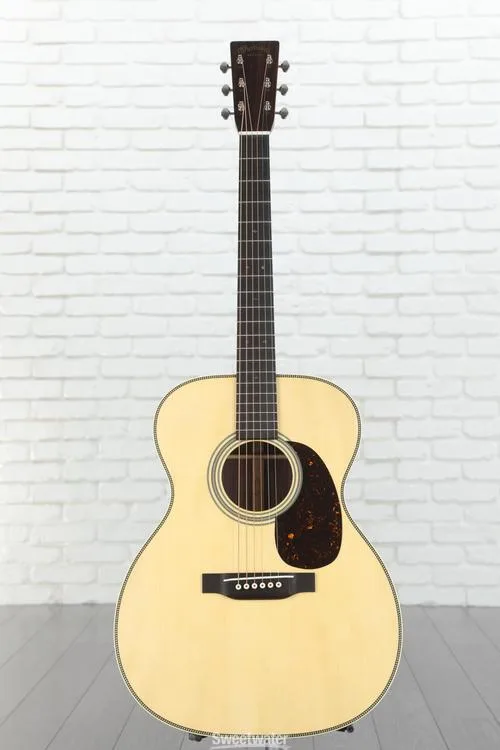  Martin Sweetwater Select 28 Style Herringbone 000 Acoustic Guitar with Adirondack Top - Natural