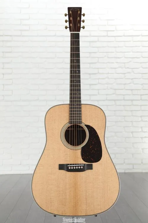  Martin D-28 Modern Deluxe Acoustic Guitar - Natural Demo