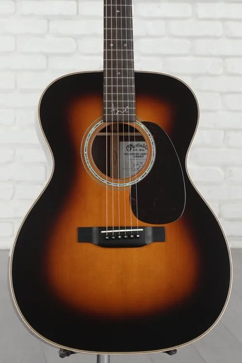  Martin 000-28 Brooke Ligertwood Signature Acoustic Guitar - Sunburst Demo