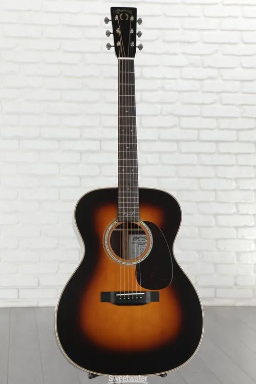  Martin 000-28 Brooke Ligertwood Signature Acoustic Guitar - Sunburst Demo