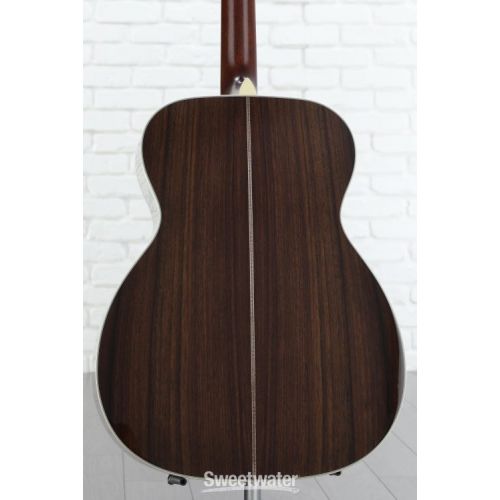  Martin J-40 Jumbo Left-Handed Acoustic Guitar - Natural