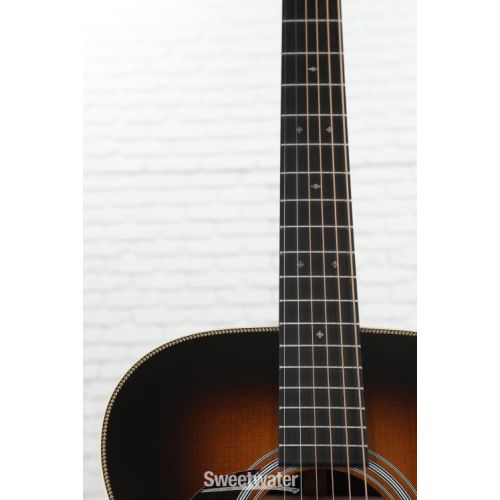  Martin 000-28 Left-Handed Acoustic Guitar - Sunburst