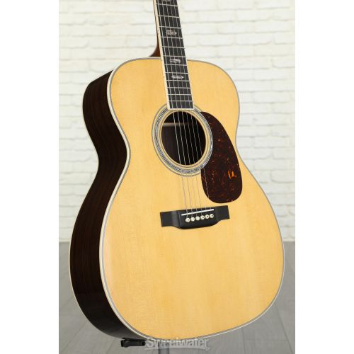 Martin J-40 Jumbo Acoustic Guitar - Natural