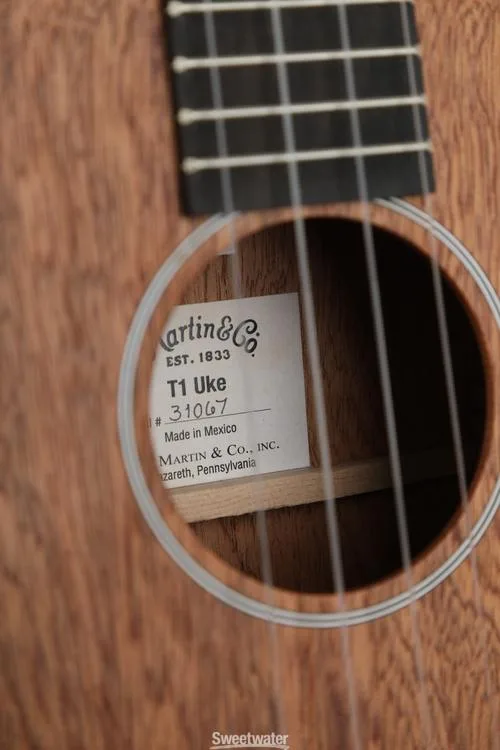  Martin T1 Tenor Ukulele FSC - Natural