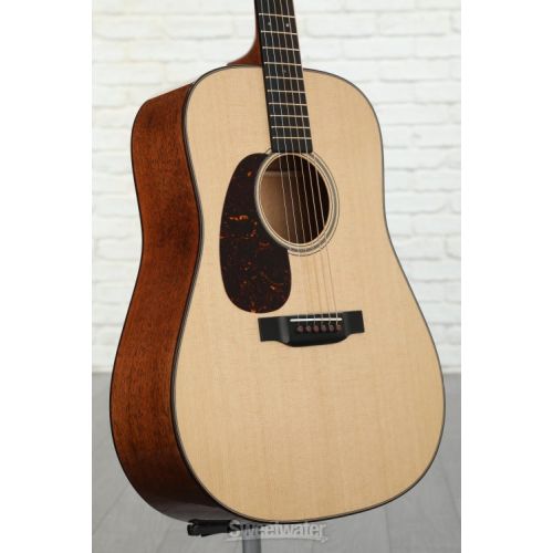  Martin D-18 Modern Deluxe Left-Handed Acoustic Guitar - Natural