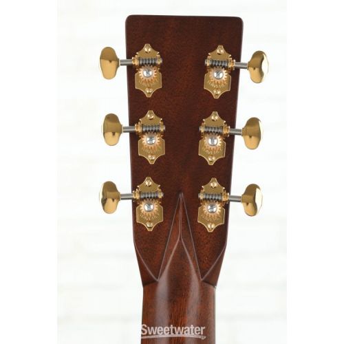  Martin D-28 Modern Deluxe Left-Handed Acoustic Guitar - Natural