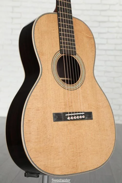 Martin 0012-28 Modern Deluxe Acoustic Guitar - Natural Demo