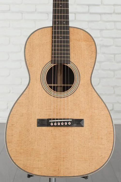  Martin 0012-28 Modern Deluxe Acoustic Guitar - Natural Demo