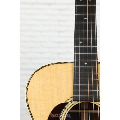  Martin 00-28 Left-Handed Acoustic Guitar - Natural