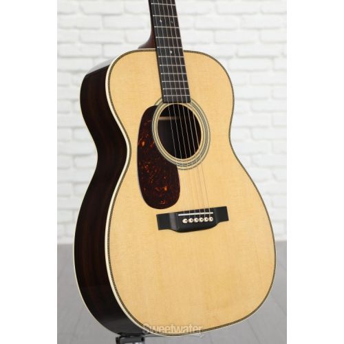  Martin 00-28 Left-Handed Acoustic Guitar - Natural