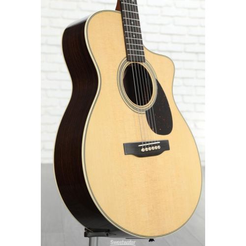  Martin SC-28E Acoustic-electric Guitar with Fishman Aura VT Blend Electronics - Aged Natural Demo