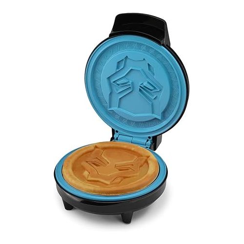 마블시리즈 Marvel Black Panther Waffle Maker