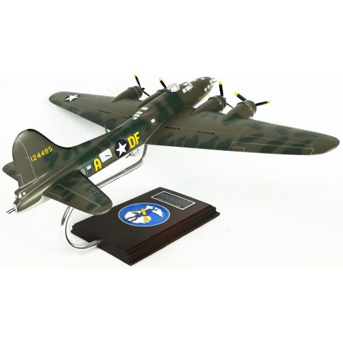  Mastercraft Collection, LLC Mastercraft Collection Boeing B-17G Sentimental Journey Model Scale:162