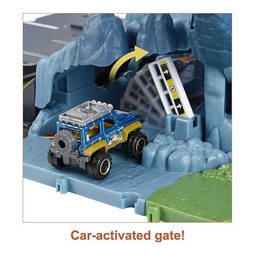  Matchbox Cars Playset, Action Drivers Volcano Escape with 1 Toy Car, Kid- & Car-Activated Features, Lava Explosion