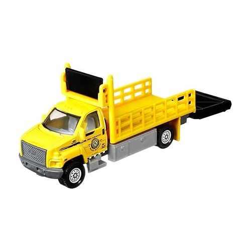  Matchbox Working Rigs 4-Pack, Set of 4 Toy Construction Trucks & Equipment with Moving Parts (Styles May Vary)
