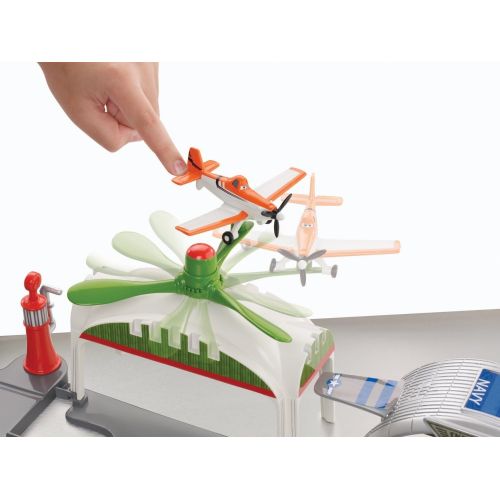 마텔 Mattel Disney Planes Propwash Junction Airport Playset