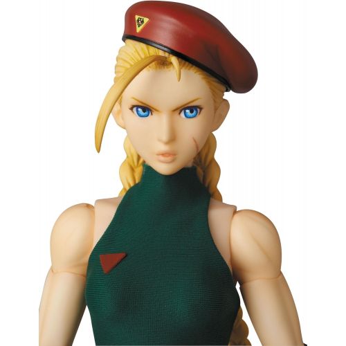 메디콤 Medicom Street Fighter IV: Cammy Real Action Hero Figure