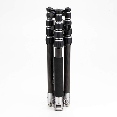  Mefoto MeFOTO Classic Carbon Fiber Roadtrip Travel TripodMonopod Kit - Titanium (C1350Q1T)