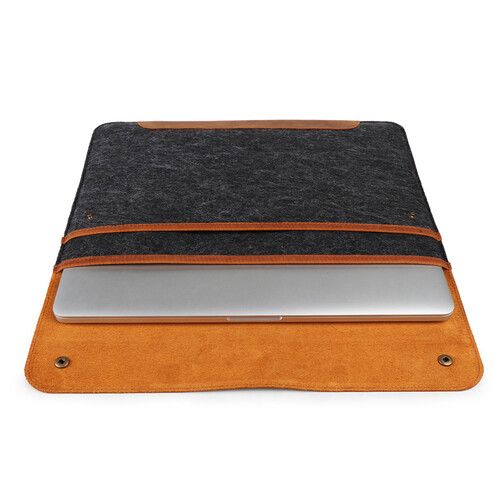  MegaGear Genuine Leather and Fleece Sleeve for 13.3