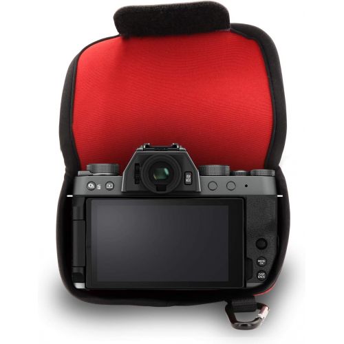  MegaGear Ultra Light Neoprene Camera Case Compatible with Fujifilm X-T200 (XC15-45mm)