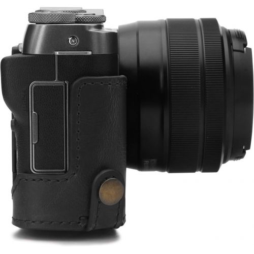  MegaGear Ever Ready Leather Camera Case Compatible with Fujifilm X-A7