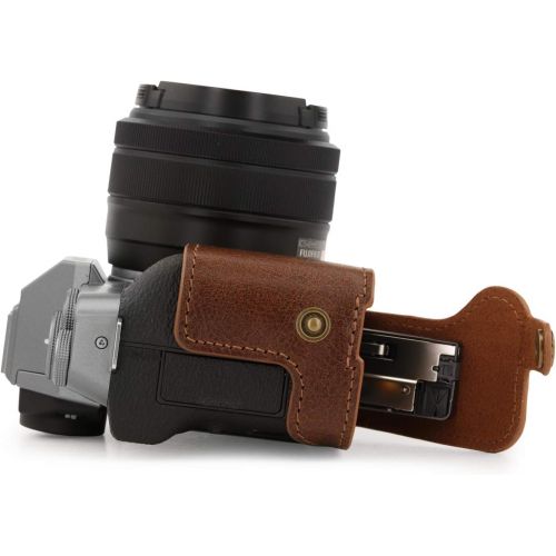  MegaGear Ever Ready Genuine Leather Camera Half Case Compatible with Fujifilm X-T200