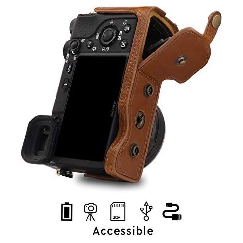  MegaGear Ever Ready Leather Camera Case Compatible with Sony Alpha A6100, A6400 (16-50mm)