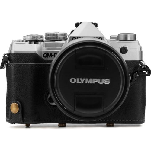  MegaGear Ever Ready Genuine Leather Camera Case Compatible with Olympus OM-D E-M5 Mark III (14-150mm)