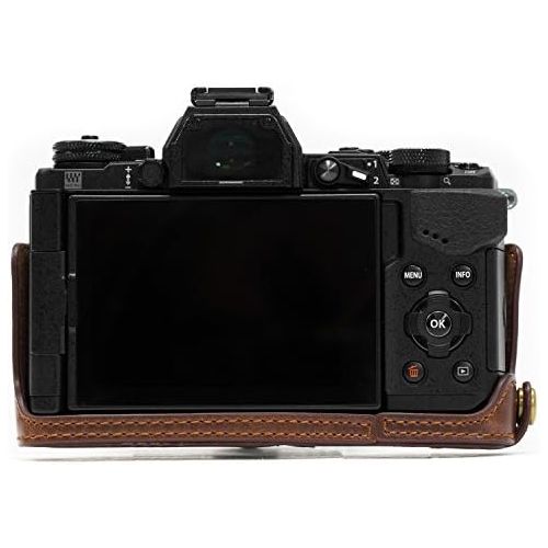  MegaGear Ever Ready Leather Camera Half Case Compatible with Olympus OM-D E-M5 Mark II