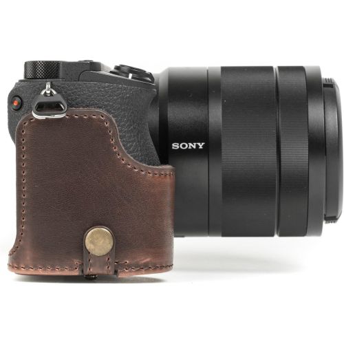  MegaGear Ever Ready Leather Camera Case Compatible with Sony Alpha A6500 (up to 16-70mm Lens)