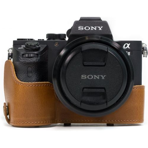  MegaGear Sony Alpha A7S II, A7R II, A7 II (28-70mm) Ever Ready Leather Camera Case and Strap, with Battery Access - Light Brown - MG1122