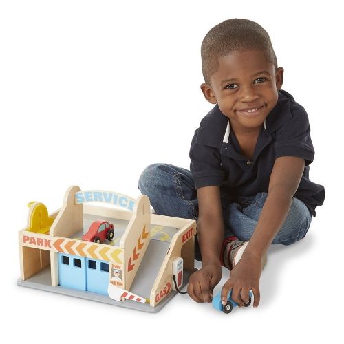  Melissa & Doug Service Station Parking Garage With 2 Wooden Cars and Drive-Thru Car Wash