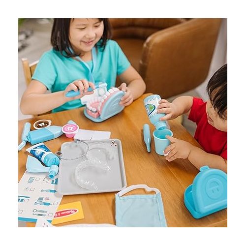  Melissa & Doug Super Smile Dentist Kit With Pretend Play Set of Teeth And Dental Accessories (25 Toy Pieces) - Pretend Dentist Play Set, Dentist Toy, Dentist Kit For Kids Ages 3+