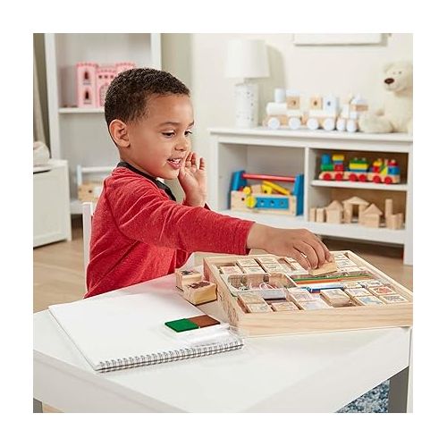  Melissa & Doug Deluxe Wooden Stamp Set: Animals - 30 Stamps, 6 Markers, 2 Stamp Pads - Kids Art Projects, With Washable Ink, Wooden Animal Stamps For Ages 4+