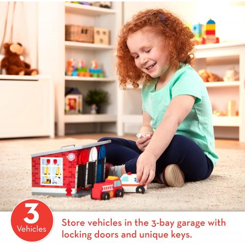  Melissa & Doug Keys & Cars Wooden Rescue Vehicle & Garage Toy (Emergency Vehicles, Color-Coded Keys, Great Gift for Girls and Boys - Best for 3, 4, 5 Year Olds and Up)