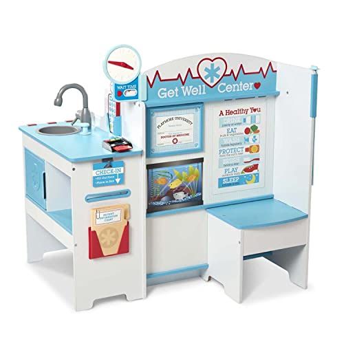  Melissa & Doug Doctor Activity Center