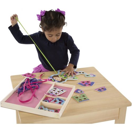 Melissa & Doug My First Lacing Doll With 16 Pieces of Clothing and 3 Laces