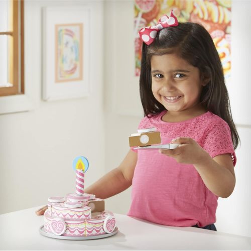  Melissa & Doug Wooden Triple-Layer Party Cake