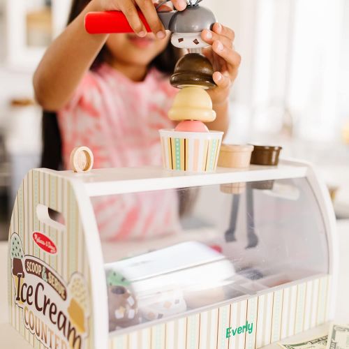  [무료배송]Melissa & Doug Wooden Scoop and Serve Ice Cream Counter (28 pcs) - Play Food and Accessories