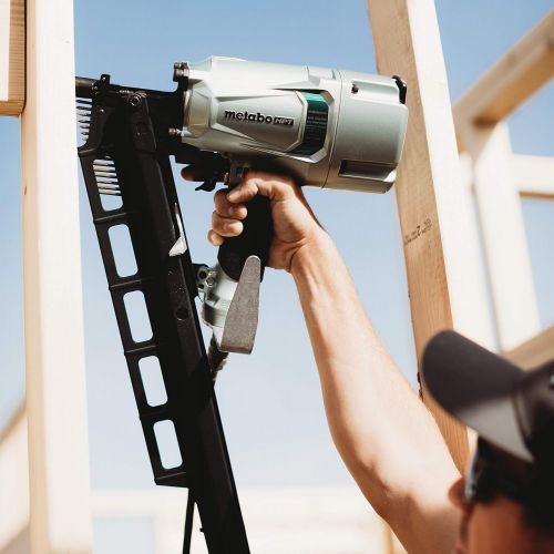  Metabo HPT Framing Nailer, Pneumatic, 2-Inch up to 3-1/4-Inch Plastic Collated Full Head Framing Nails, 21 Degree Magazine, 5-Year Warranty (NR83A5S)