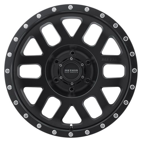  Method Race Wheels Mesh Matte Black Wheel with Stainless Steel Accent Bolts (18x9/6x5.5) 18 mm offset