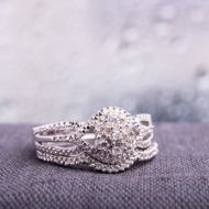 Miadora Sterling Silver 1/7ct TDW Diamond Cluster Split Shank Bridal Ring Set by Miadora