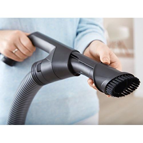  Miele Complete C3 Allergy EcoLine Bodenstaubsauger (mit Beutel, 4,5 Liter Staubbeutelvolumen, 550 Watt, 12 m Aktionsradius, inkl. HEPA Filter und Handgriff mit integriertem Saugpin