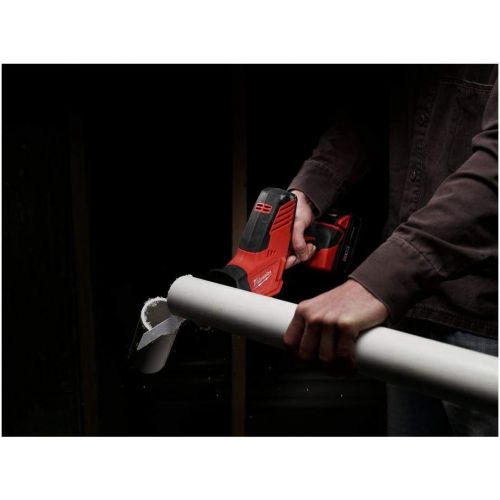  Milwaukee 2625-21CT M18 18-Volt Hackzall Cordless One-Handed Reciprocating Saw Kit