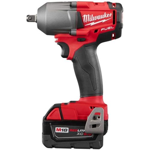  Milwaukee 1/2 Mid-Torque Impact Wrench Kit w/ Pin Detent