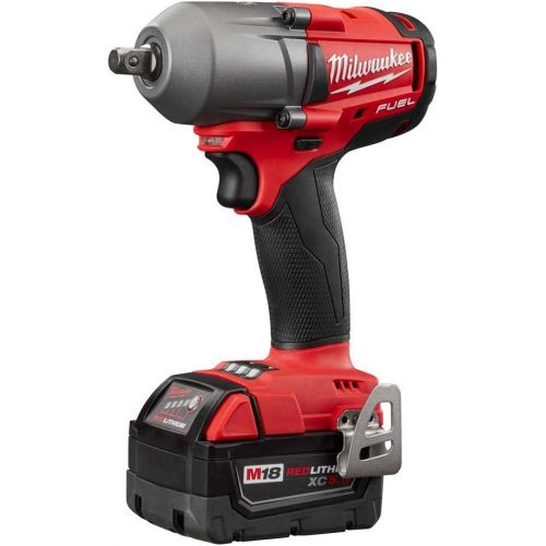  Milwaukee 1/2 Mid-Torque Impact Wrench Kit w/ Pin Detent