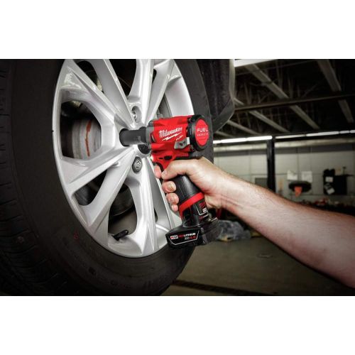  MILWAUKEE M12 FUEL Stubby 1/2 in. Impact