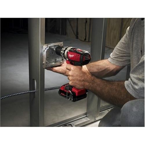  Milwaukee 2601-22 18-volt Li-ion Compact Drill Kit